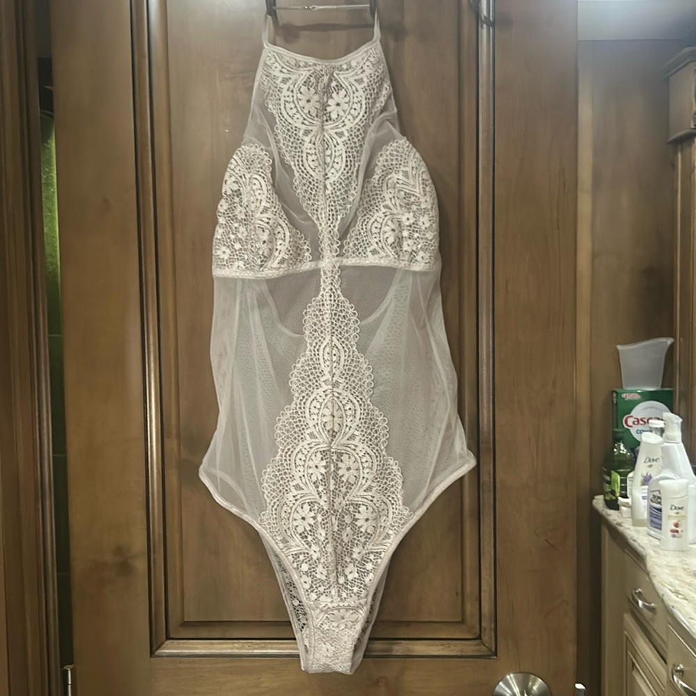 Victoria’s Secret Size Medium High-Neck Ecru Lace Teddy.